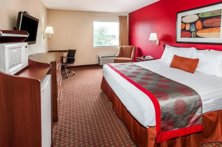 Ramada Limited Locust Grove