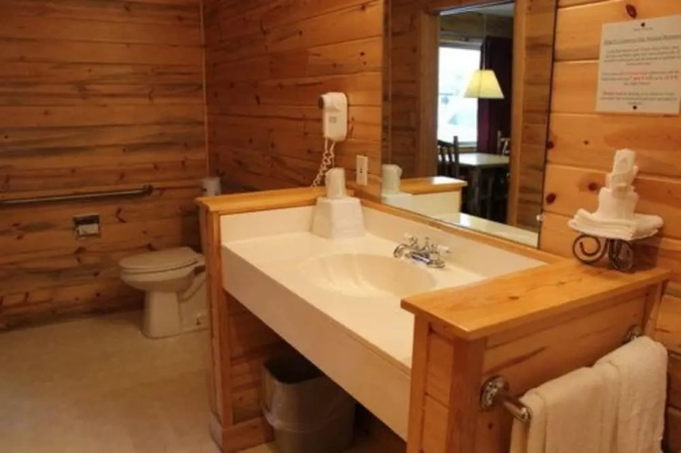 Standard Quadruple Basement room
