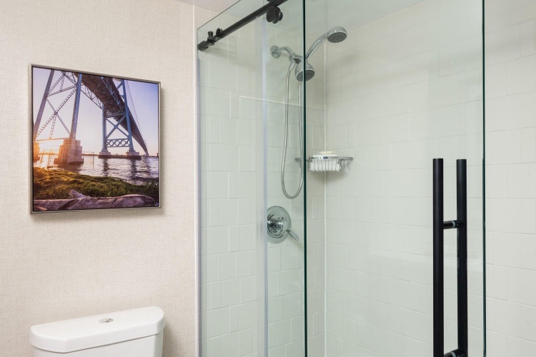 Standard Quadruple Club room