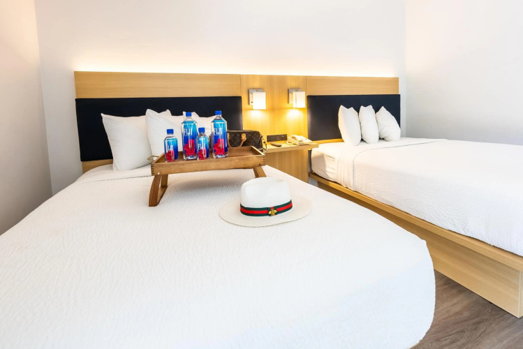 The Live Hotel