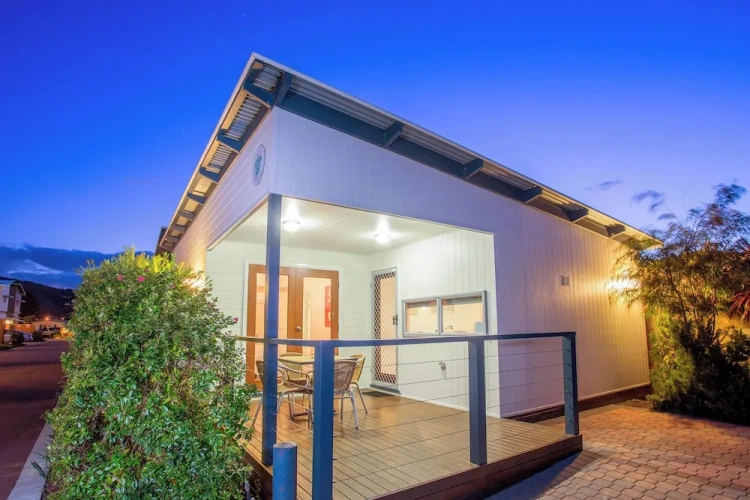 2 Bedrooms Deluxe Villa with balcony and with garden view