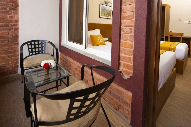 Deluxe Twin room with balcony