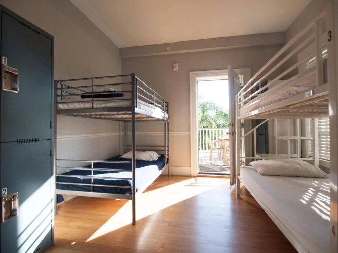 HI Houston Hostel