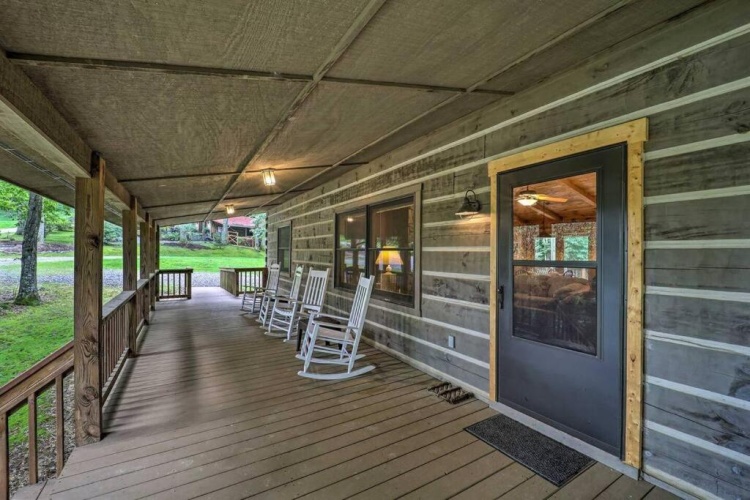 2 Bedrooms Cottage