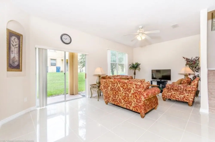 734lam 3 Bedroom Townhouse