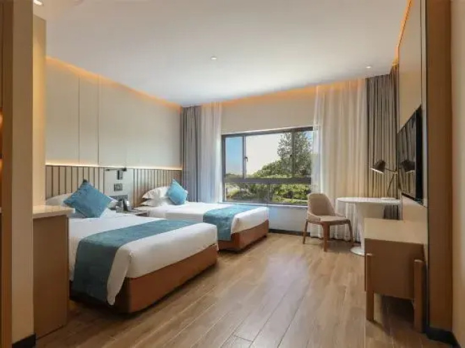 Rose Manor Hotel