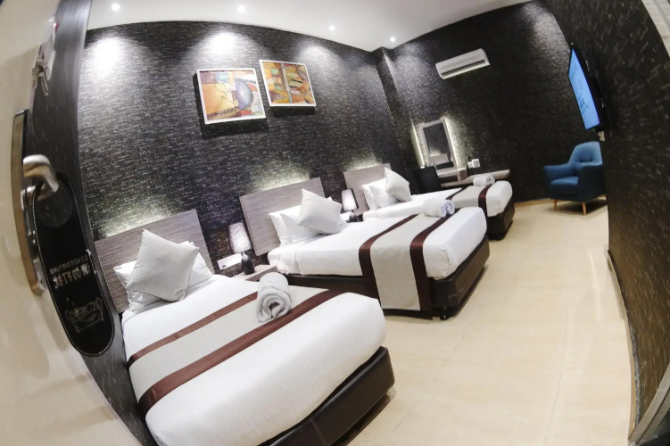 HereHotel