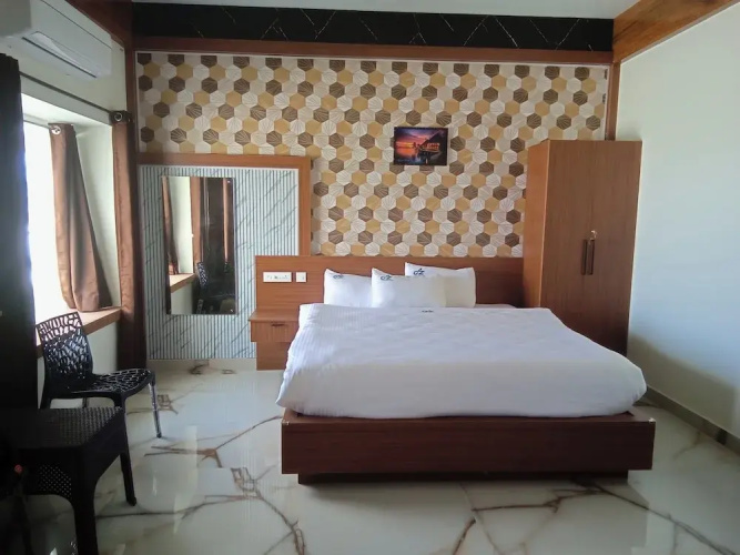 Azhagu Beach Resort