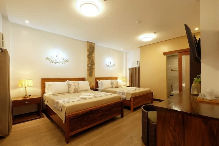 Standard Quadruple Family room