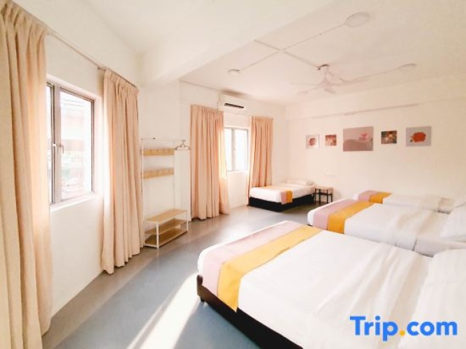 Standard Sextuple room