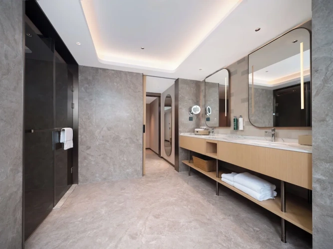 Deluxe Double Suite