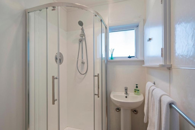 3 Bedrooms Cottage