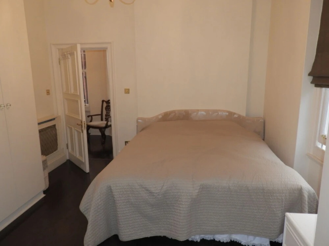 The Knightsbridge Park Tower Apt