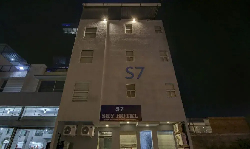 S7 by Treebo