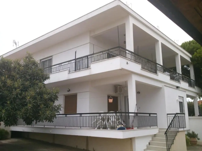 1 Bedroom Apartment with balcony