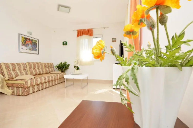 Holiday Home Paradiso
