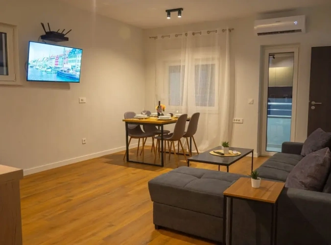 1 Bedroom Apartment with balcony