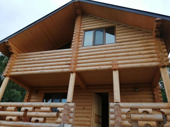 2 Bedrooms Villa
