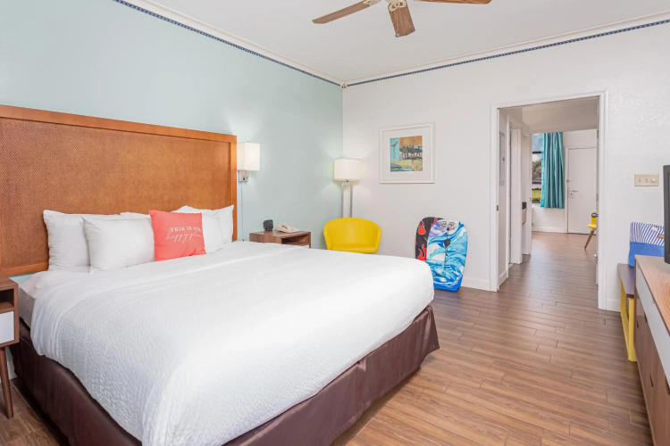 Beachside Hotel & Suites Cocoa Beach - Port Canaveral