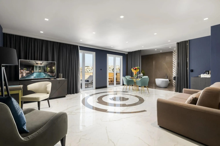 Lure Hotel & SPA