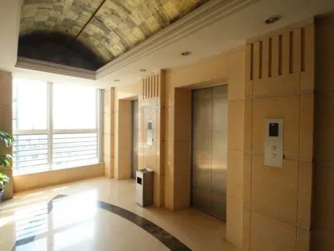 Yasi Apartment Hotel