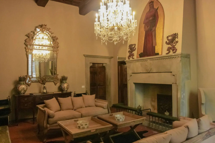 Palazzo Gallery