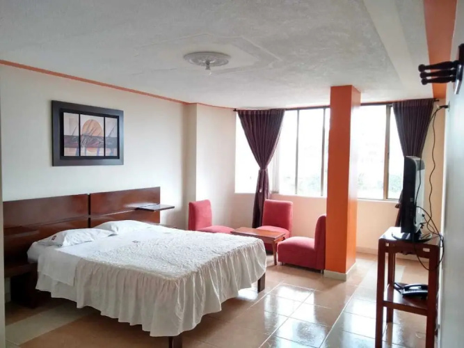 Hotel Marques Plaza