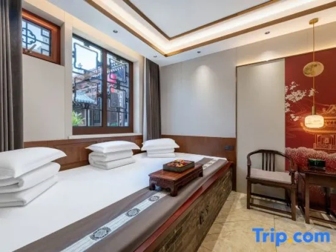 2 Bedrooms Suite
