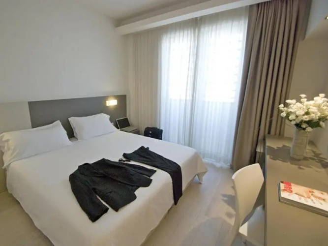 Cube Hotel