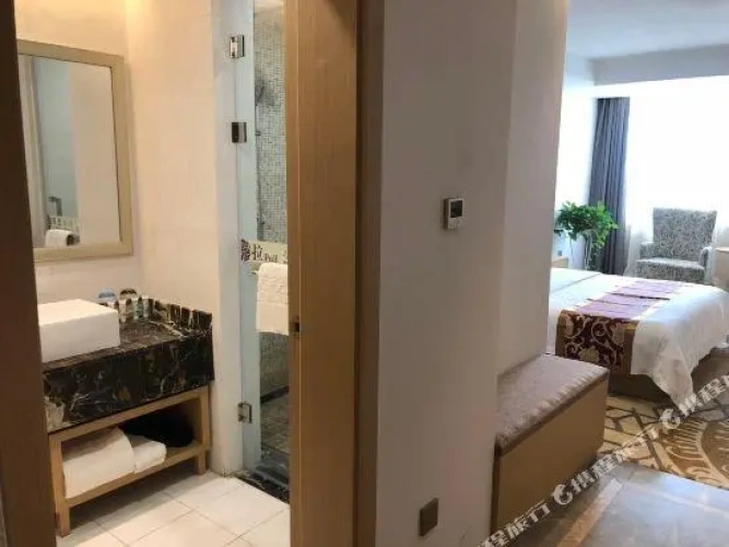 Deluxe Double Suite