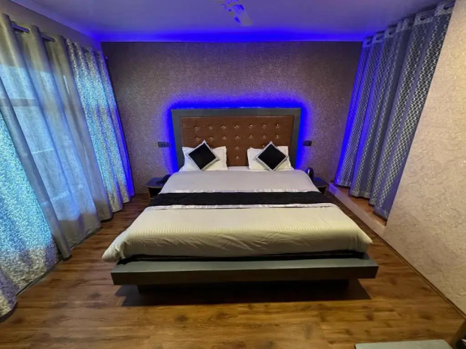 Hotel Luxury Inn