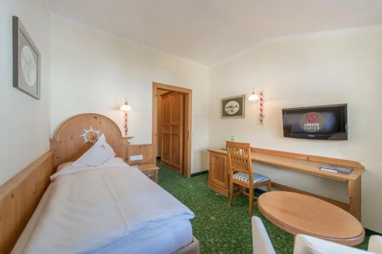 Standard Single room