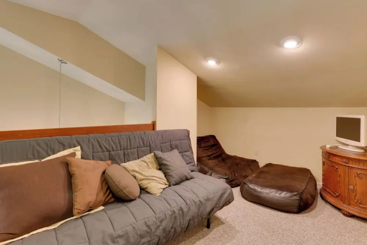 Half-mi to Big Boulder Lake: Townhome w/ Deck!