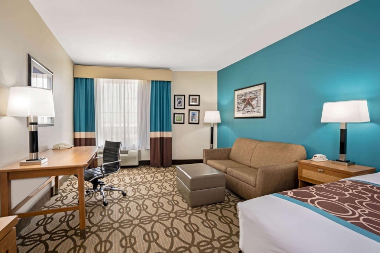 Deluxe Mobility Accessible Family Double Suite
