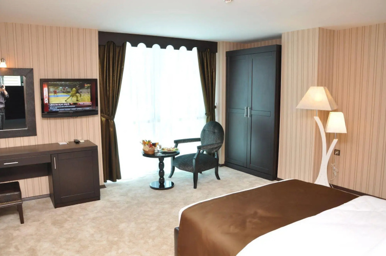 Grand Asos Hotel