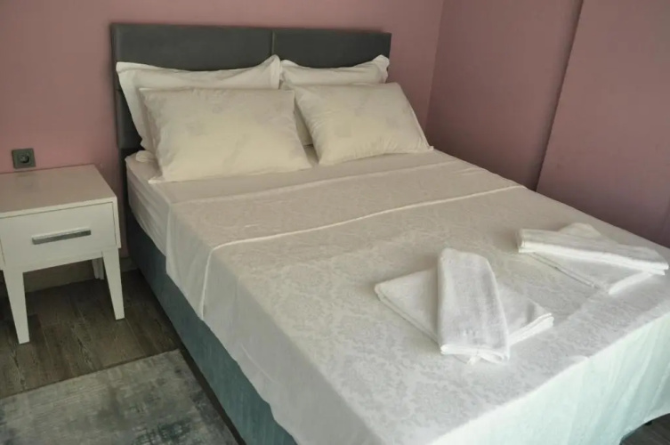 X Suite Apart