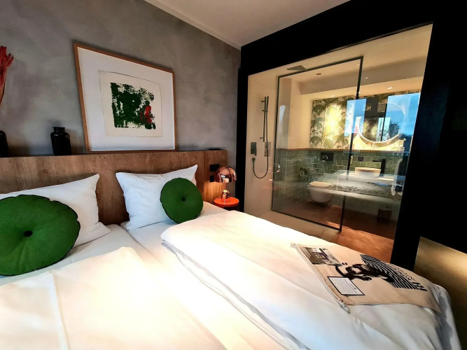 KONCEPT Hotel International