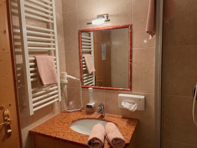 Standard Quadruple room with balcony