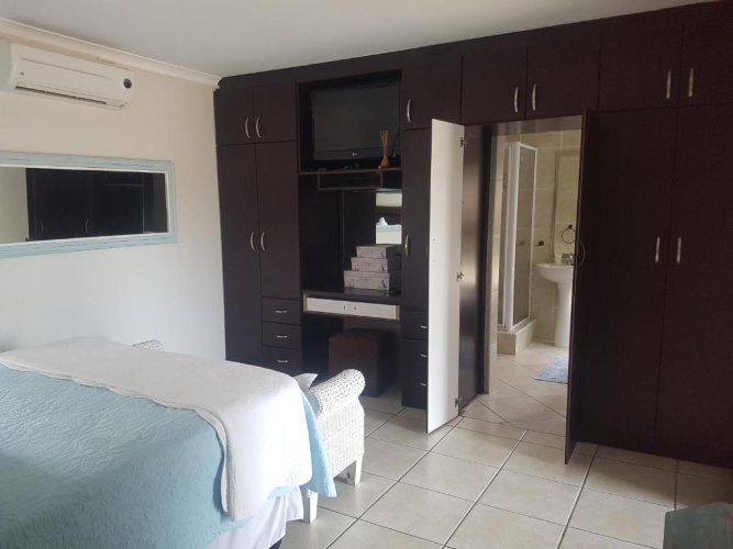 Deluxe Double Suite
