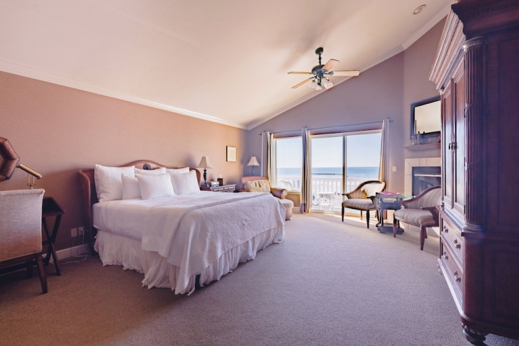Standard Double room with ocean view