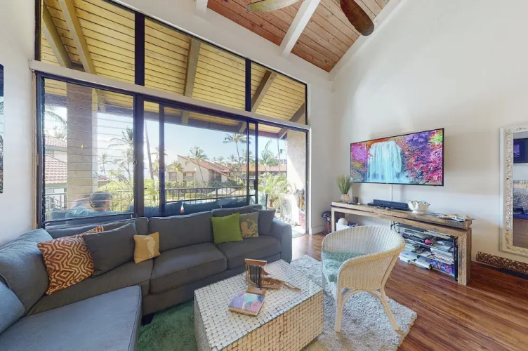 Luana Kai C-301 3 Bedroom Condo by RedAwning