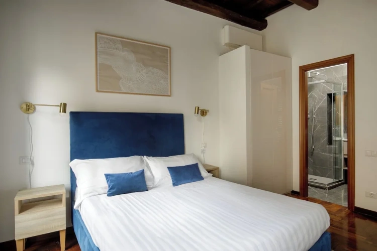 Classic Double room with city view