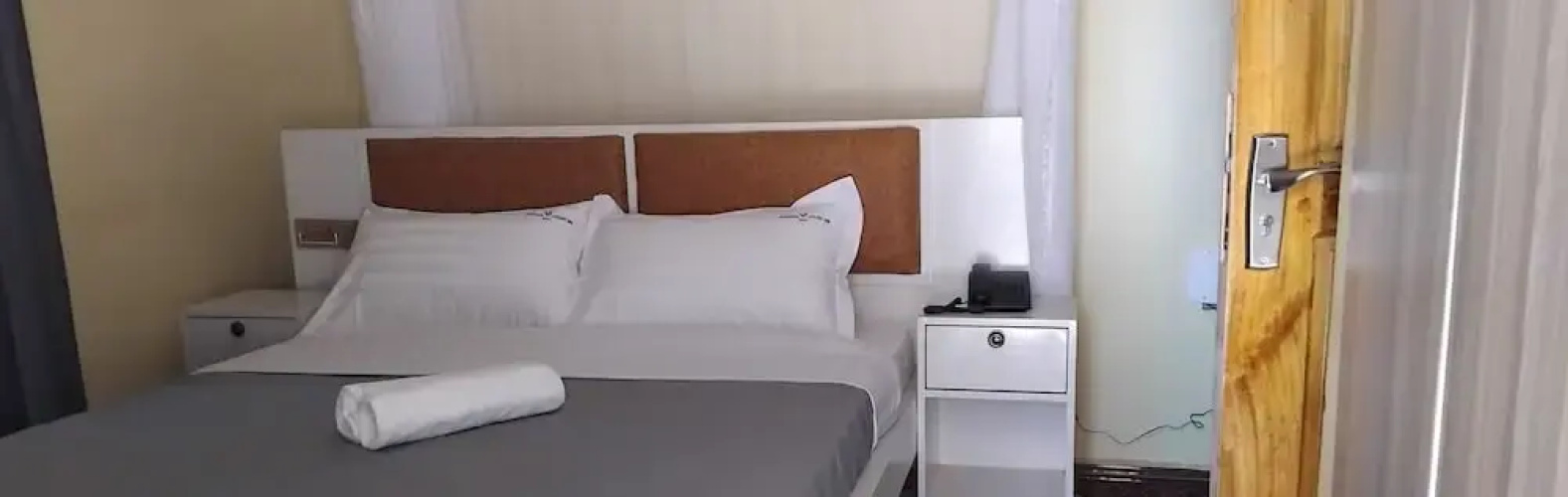 Meltonia Luxury Inn