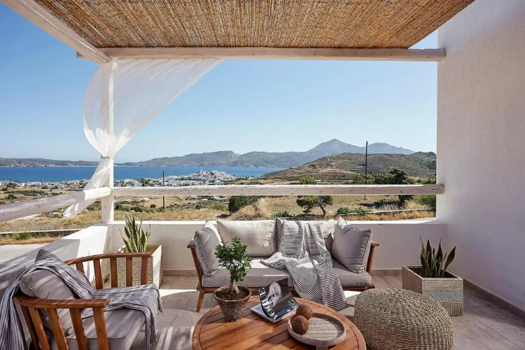 Nirome Luxury Suites