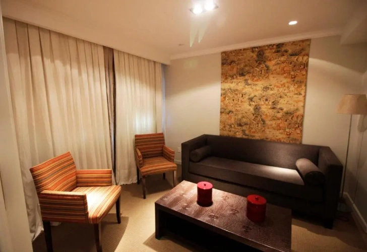 Deluxe Suite
