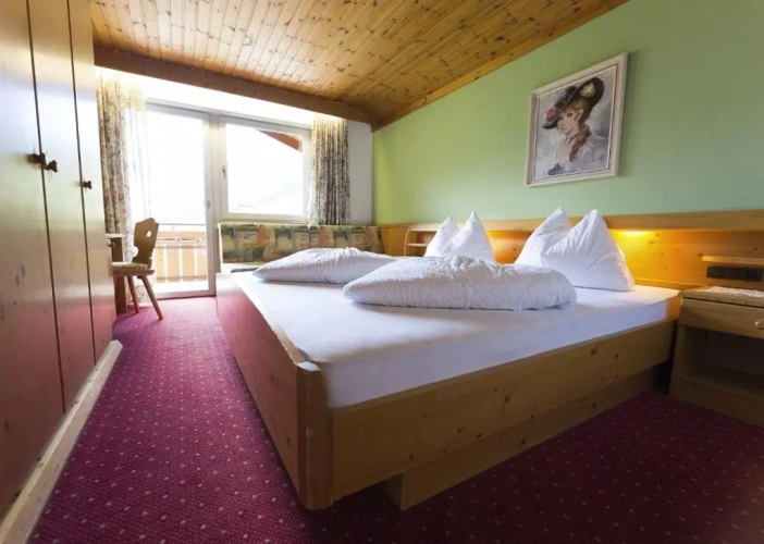 Standard Triple room with balcony