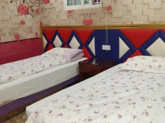 Qilong Hotel