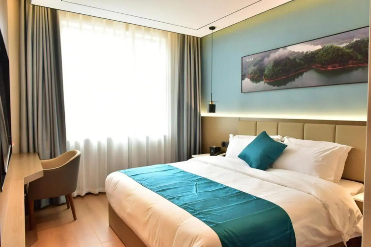 Chongyi Hotel