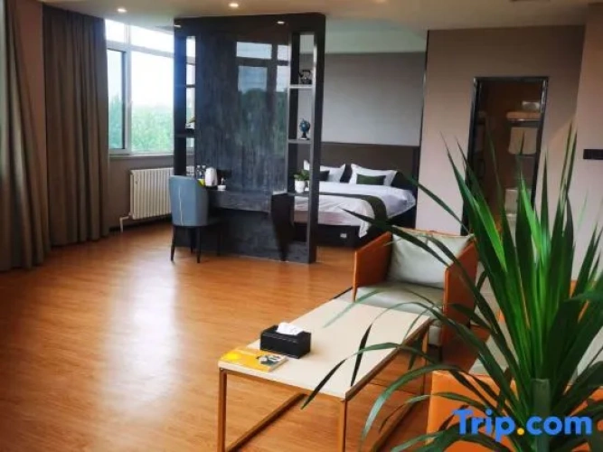 Deluxe Double Suite