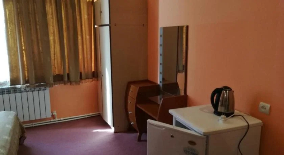 Tonratun Hotel